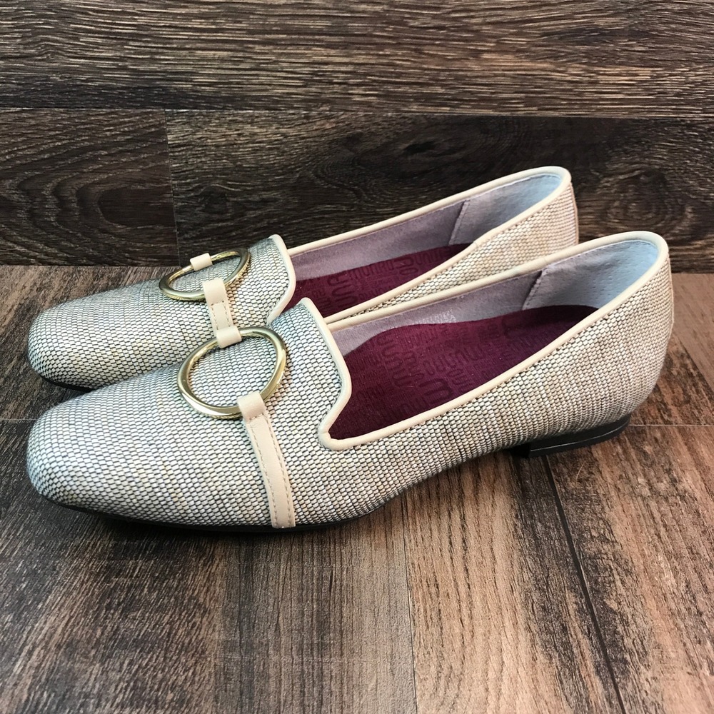Munro American Sunisa Size 8.5N Cream Silver Woven Ring Loafers Preppy Classic